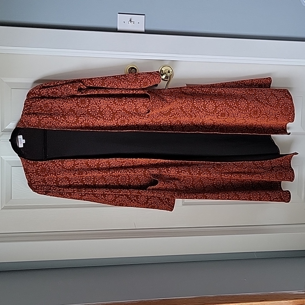 LulaRoe Sarah sweater